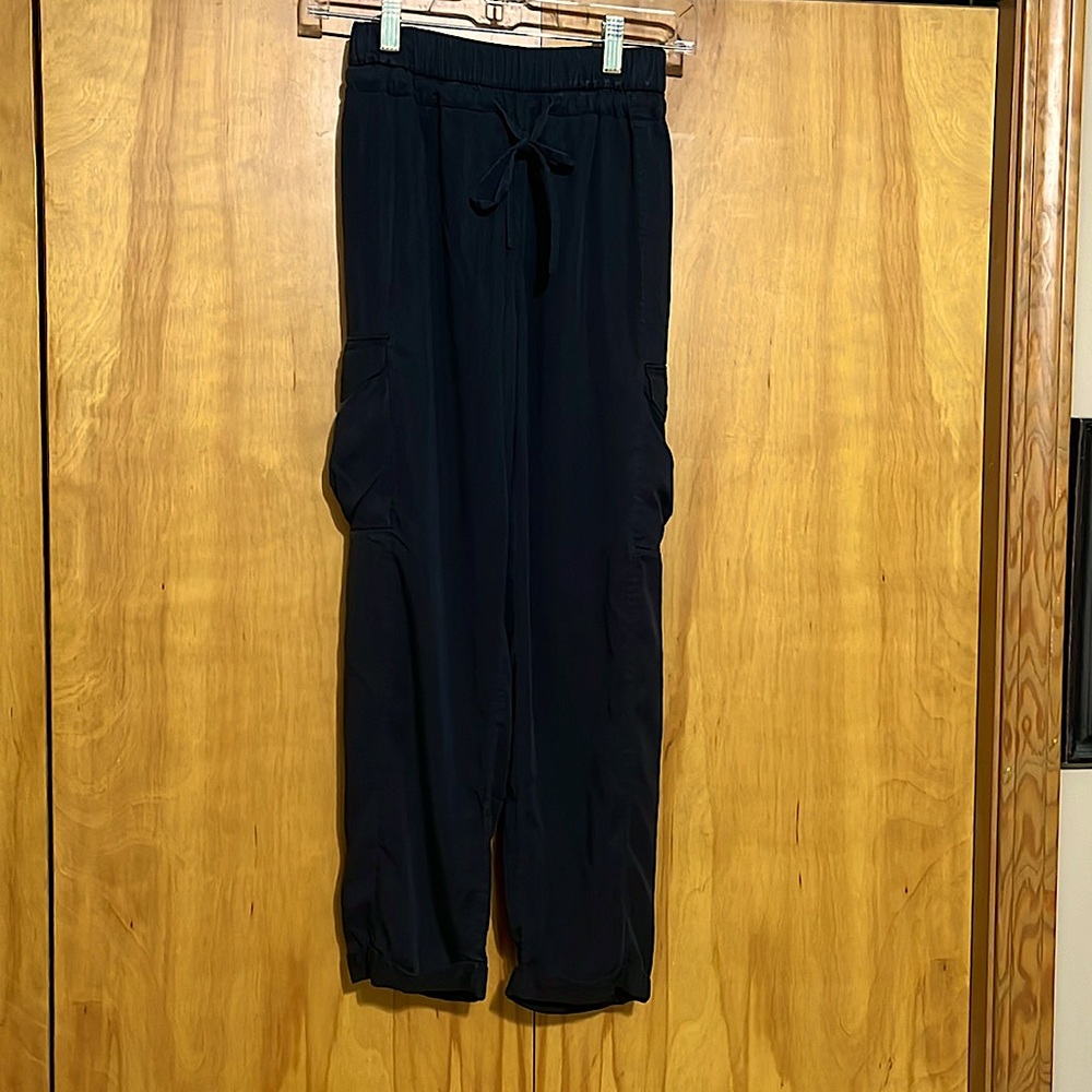 Lululemon Tencel 7/8 Length Pants - Size 2